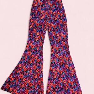 Flared Floral Pants NWT 🌺